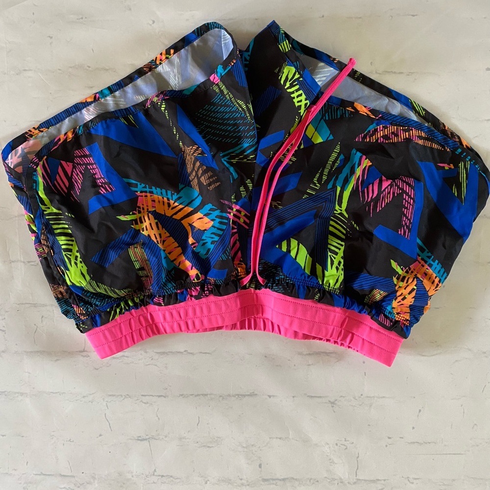 Multicolored activewear shorts
